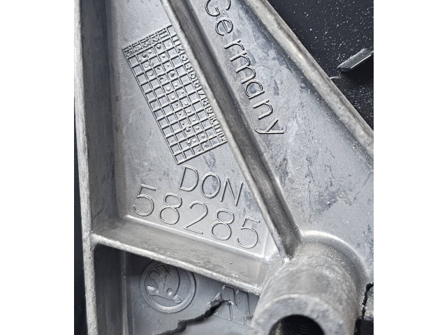 Зеркало электрическое Skoda Octavia Mk3 (5E) 2013 - 2019 года