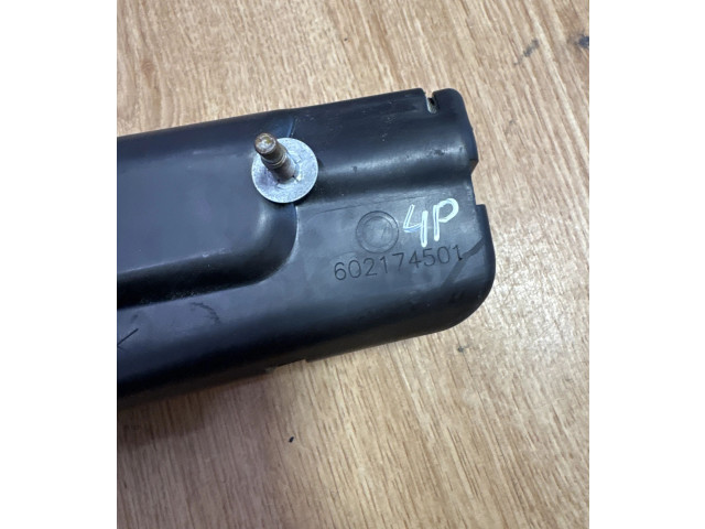 Подушка безопасности в сиденье 602174501 Mazda 3 I