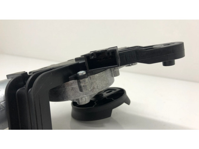 Моторчик заднего дворника 7311415, 0390201231    BMW 3 F30 F35 F31