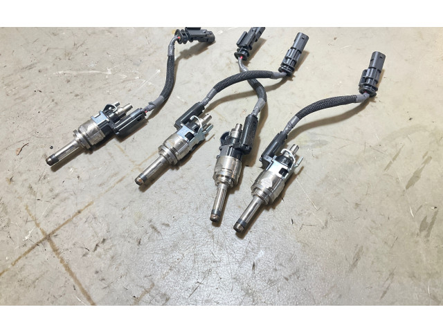 Форсунка 31432774 Volvo XC40 для бензинового двигателя 2