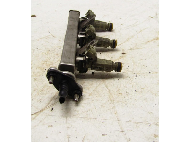 Топливная рампа 35350-04000 Hyundai i10