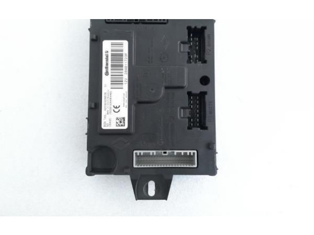 Блок комфорта 284B11723R Renault Clio IV