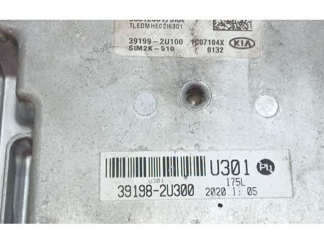 Блок управления двигателя 391992U100 KIA Ceed