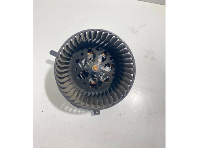 Вентилятор печки    2002221   Volkswagen Touran I