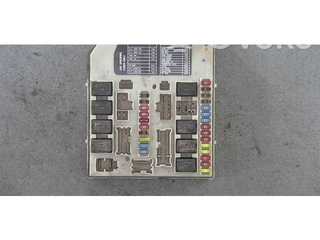 Pojistková skříňka Nissan Note (E11) 2010