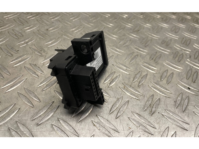 Блок управления DG9T14F642AD   Lincoln MKZ II