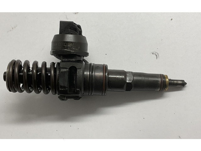 Форсунка 038130073AR    Audi A3 S3 8L   