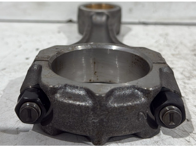 Píst    Suzuki Grand Vitara I     