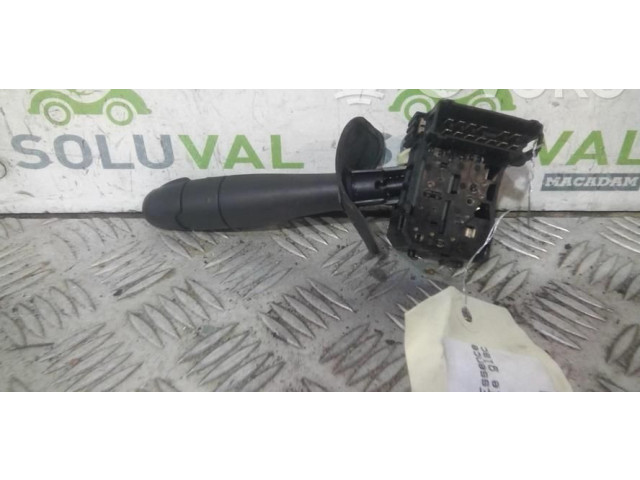 Ручка стеклоочистителей 6001551357 Dacia Sandero