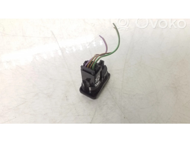 Включатель электрических окон