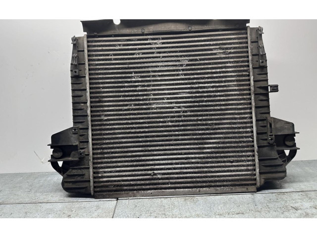 Интеркулер     Jeep Cherokee 