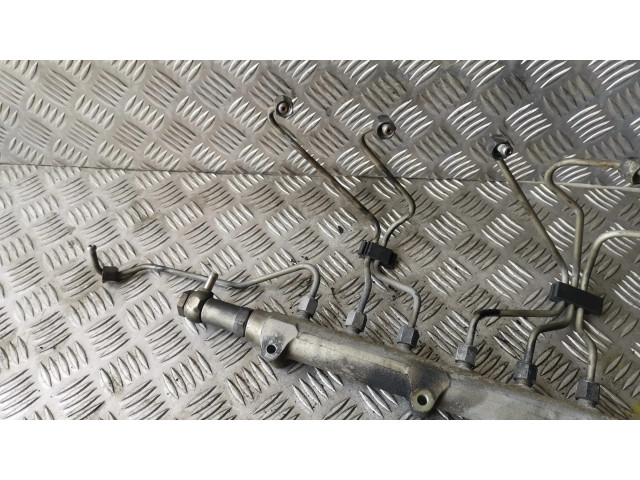 Vstřikovací lišta 0445215010, 8658252 Volvo S60 pro naftový motor 2.4