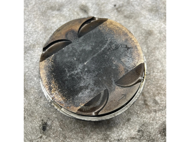 Píst Chevrolet Captiva pro benzínový motor 2.4