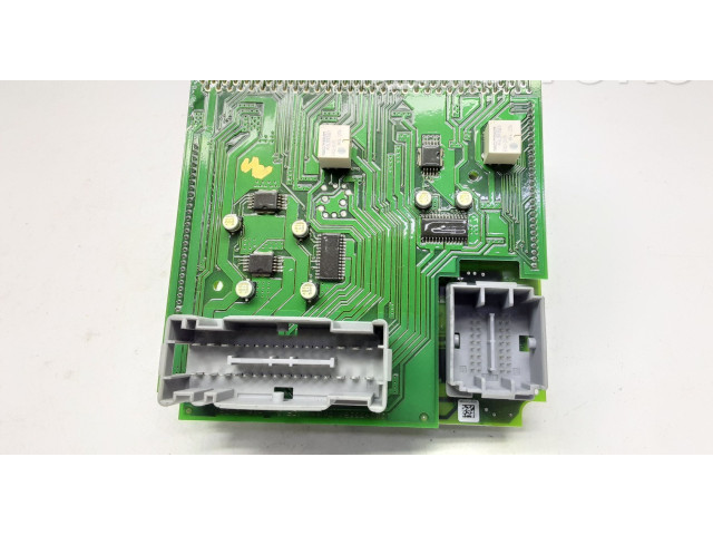 Блок предохранителей 31282455, 28191071   Volvo XC90    