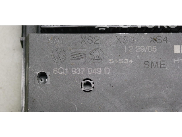 Блок комфорта 6Q1937049D Skoda Fabia Mk1 (6Y)