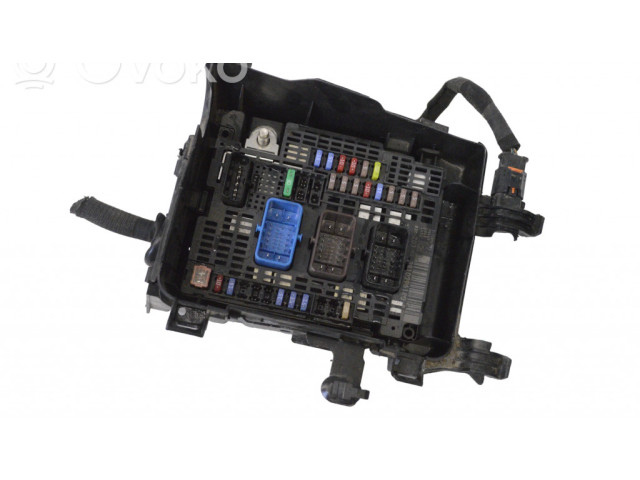 Pojistková skříňka 9810296180 Peugeot 3008 II 2018