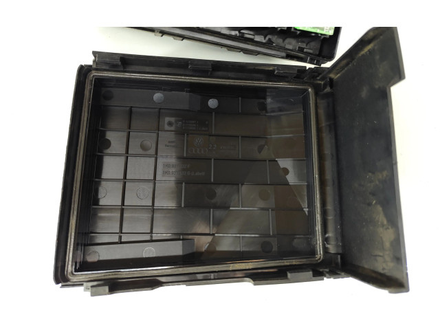   Pojistková skříňka 3C0937125A   Volkswagen Tiguan 2014