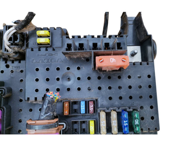 Блок предохранителей 30728512, 28017881   Volvo XC90    