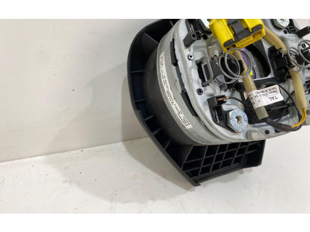 Подушка безопасности водителя    Skoda Fabia Mk2 (5J)