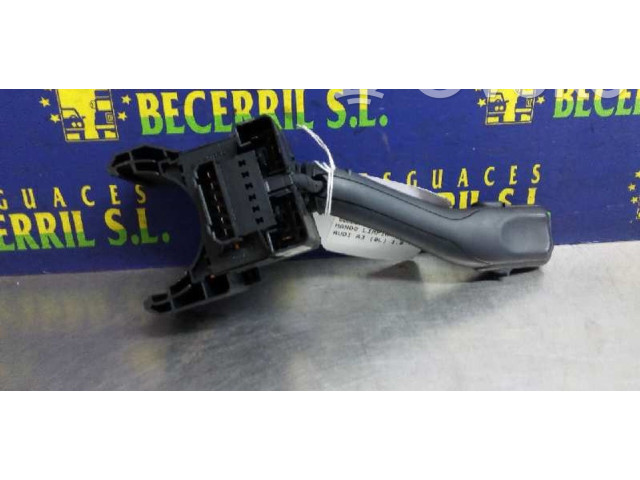 Ручка стеклоочистителей    Audi A3 S3 8L