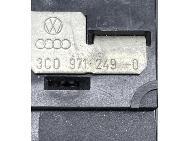 Блок предохранителей 3C0971249 Volkswagen Caddy