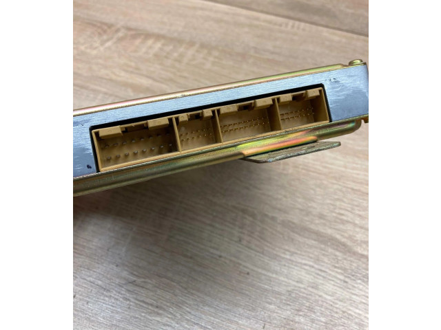 Řídící jednotka 8A0906266C, 4512 Audi A6 S6 C4 4A 1994