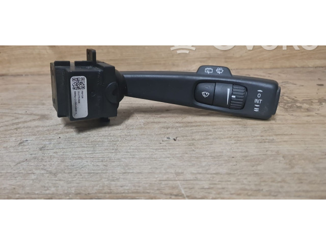 Ручка стеклоочистителей 31275360 Volvo V70