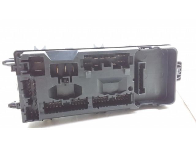 Блок предохранителей 0123961, MB953383 Volvo S40, V40