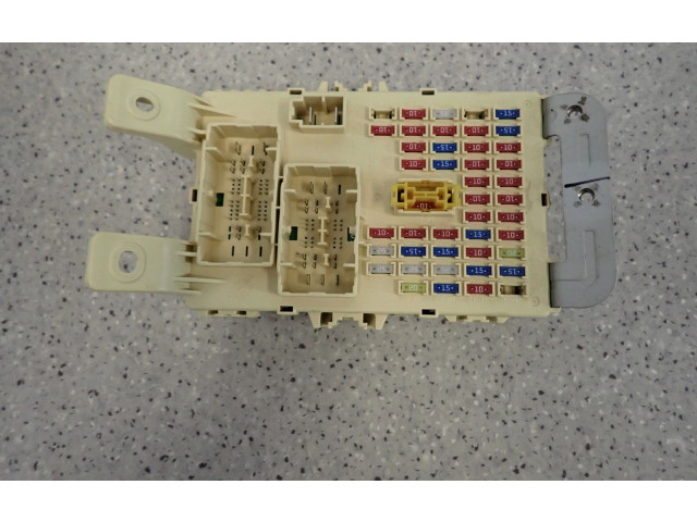 Блок предохранителей  91950-1W570   KIA Rio    