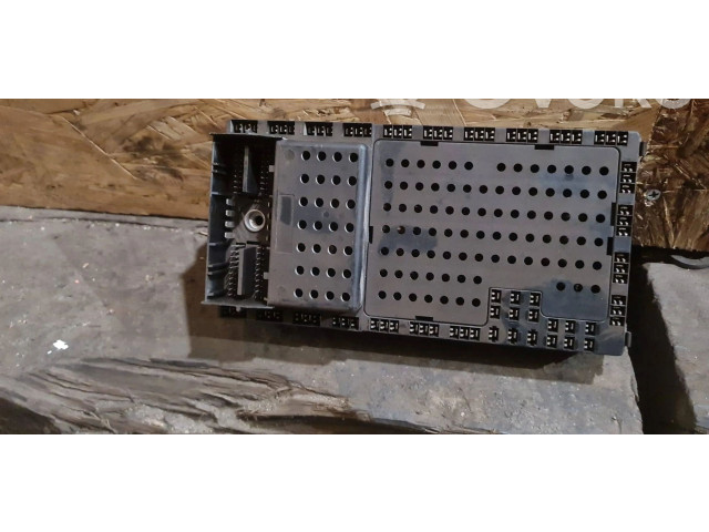 Блок предохранителей  08696040   Volvo XC90    