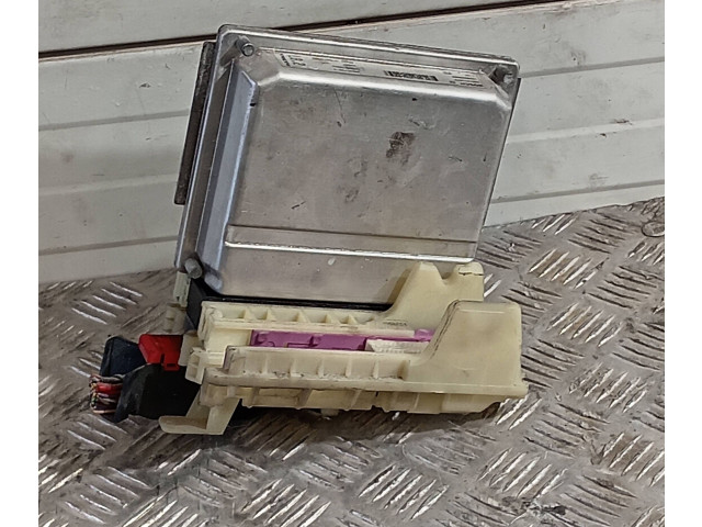 Блок управления двигателя 30637733A, 1039S00000 Volvo V70