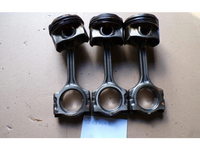 Píst 120106154R Nissan Juke II F16