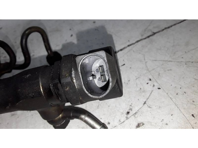 Vstřikovací lišta 0445216008 BMW X5 E53 pro naftový motor 3.0