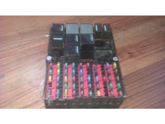 Блок предохранителей  6n1t14401aed, 6n1t-14401-aed   Ford Fusion    