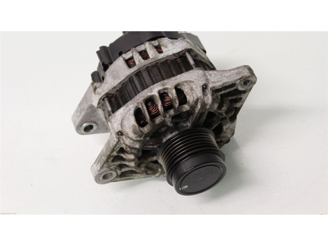 Генератор 373002B710, 2617585 KIA Venga