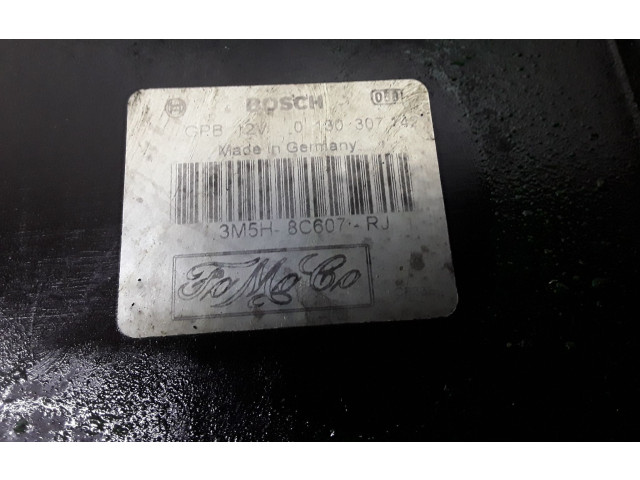 Поршень Электрический вентилятор радиаторов  3M5H8C607RJ  Volvo V50  