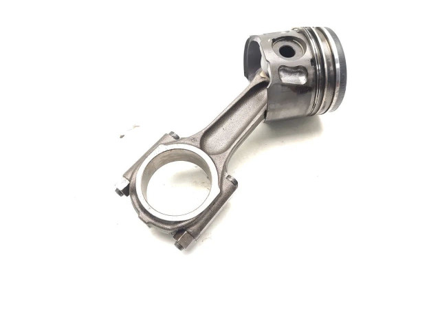 Поршень с шатуном Citroen C5