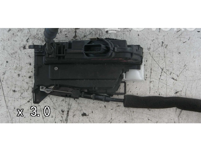 Двигатель центрально замка 825033000R, 805033000R Renault Clio IV H4BT 400