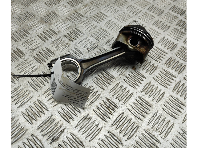 Píst Ford Fiesta YYJB