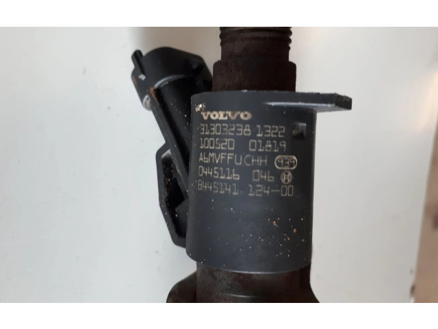 Форсунка 31303238, 31303238    Volvo V70   