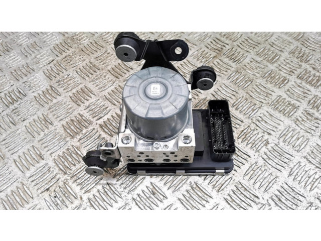 Jednotka ABS 32214774, 32214804   Volvo V60 2020