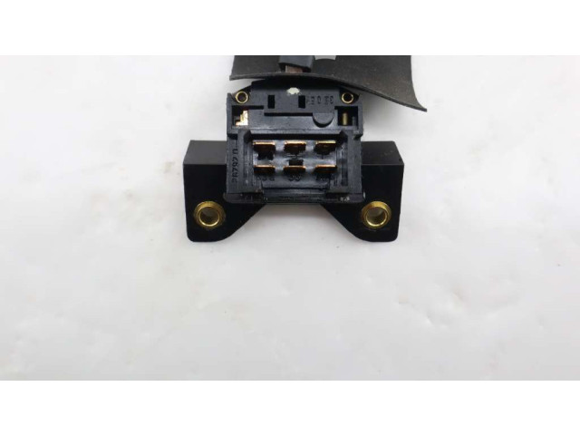 Ручка стеклоочистителей 1363015 Volvo 940