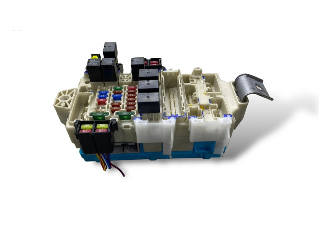 Блок предохранителей 863780940, CCAB07LP364C13 Mitsubishi Pajero