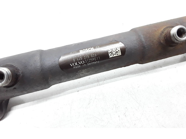 Топливная рампа 31259011, 30777576   Volvo V70  