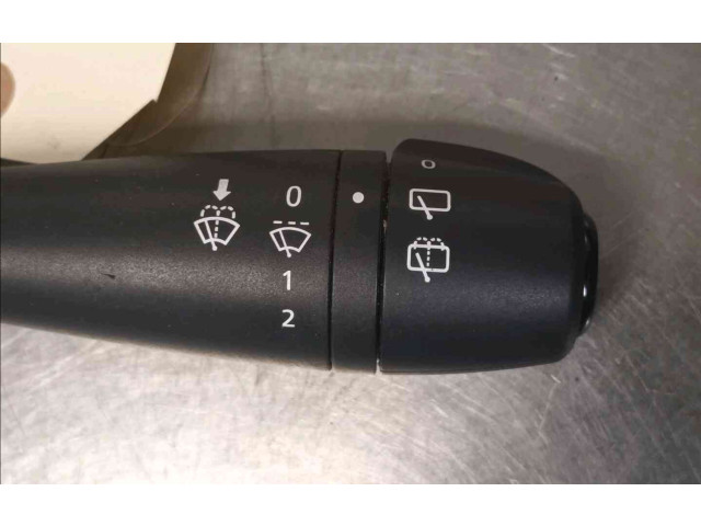 Переключатель дворников 8201168008 Dacia Lodgy