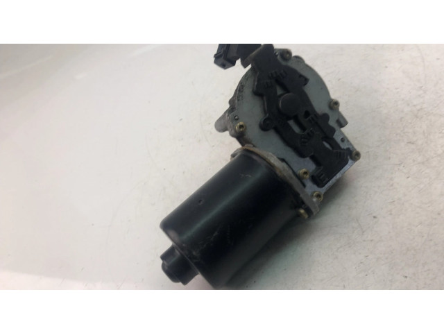 Моторчик дворников 9151848    Volvo V70