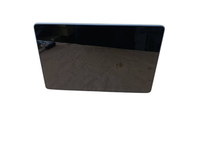 Дисплей    108954300J, 110506100J   Tesla Model 3