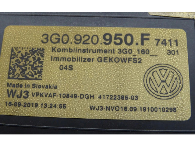 Панель приборов 3G0920950F   Volkswagen PASSAT B8       