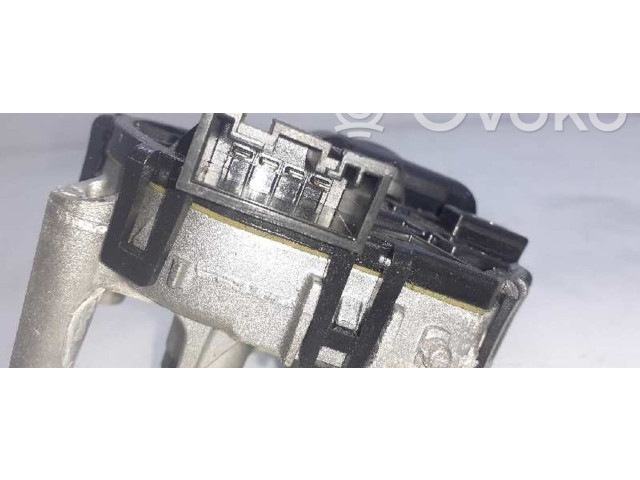 Моторчик дворников 67636914577, 0390241712    BMW X3 E83