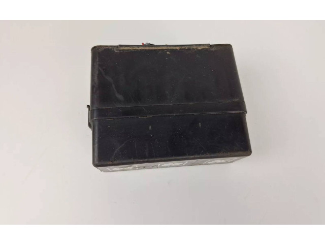 Блок предохранителей 8971807940 Mitsubishi Space Runner